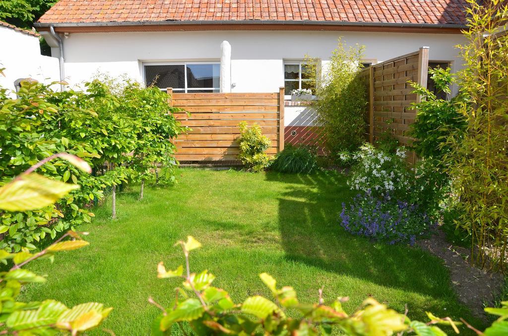 Whitley Cottage Condette ภายนอก รูปภาพ