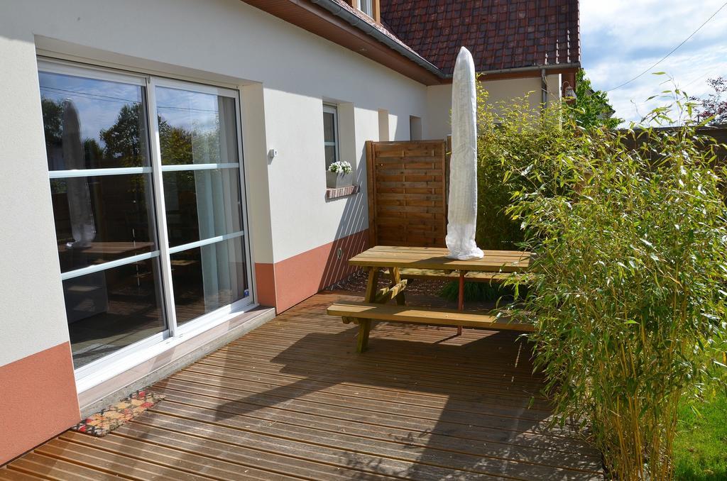 Whitley Cottage Condette ภายนอก รูปภาพ